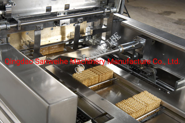 X Fold Type Rice / Cake / Biscuit Over Wrapping Packaging Machine 1